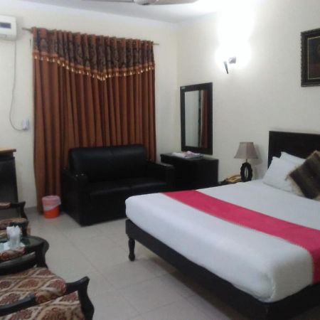 Tourist Inn Hotel Lahore Exterior foto