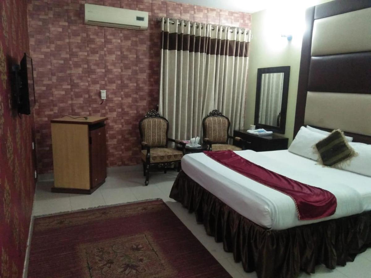 Tourist Inn Hotel Lahore Exterior foto