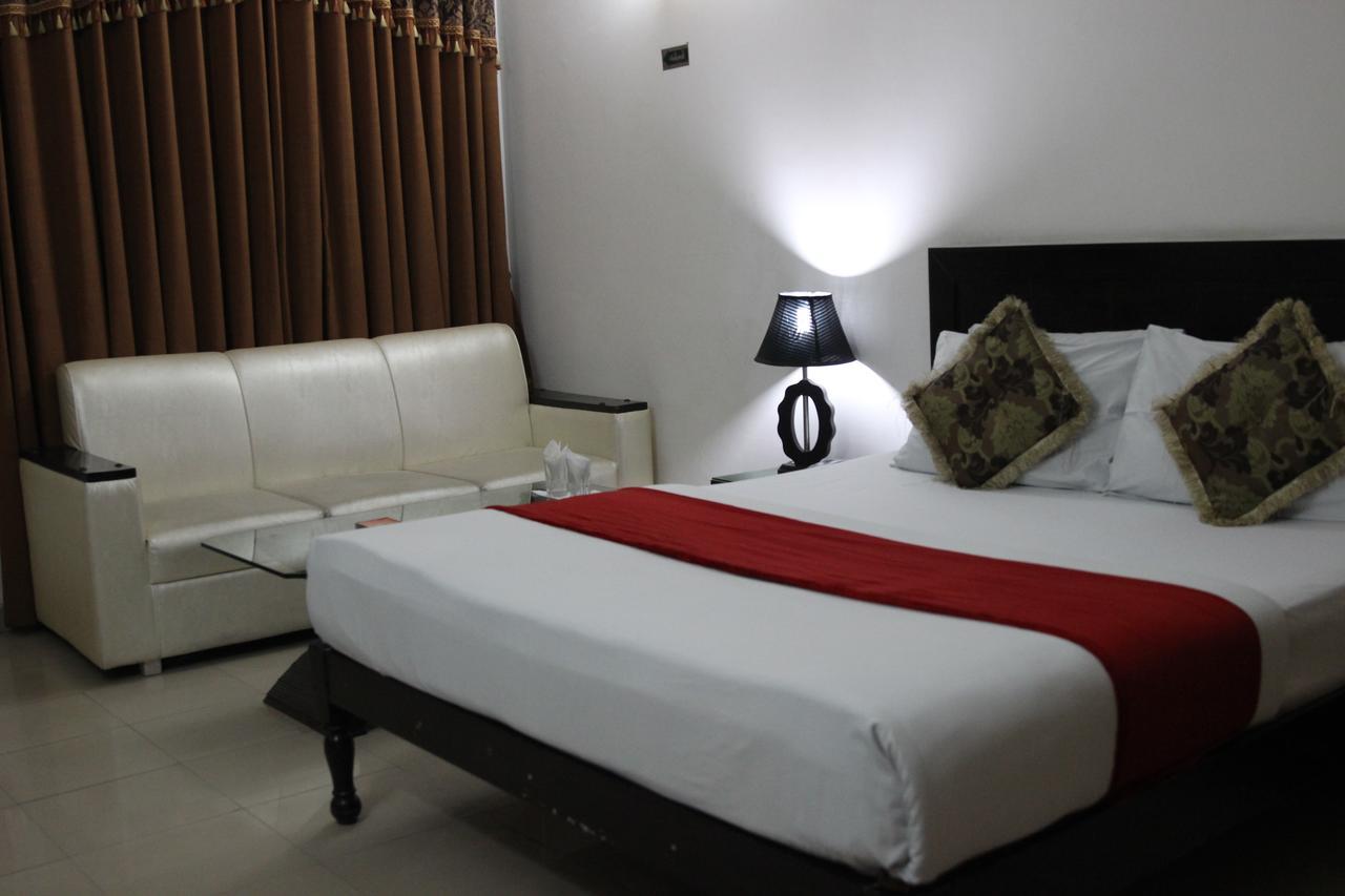 Tourist Inn Hotel Lahore Exterior foto